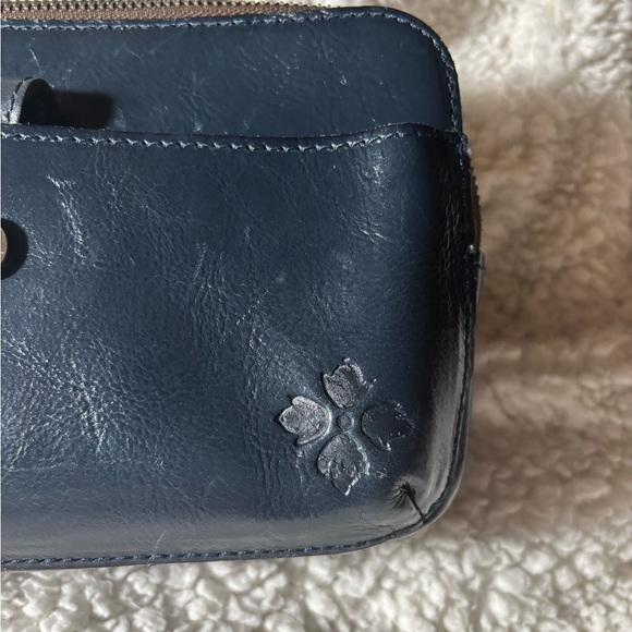 Elegant Navy Blue Patricia Nash Small Women's Crossbody Bag - Picture 2 of 13